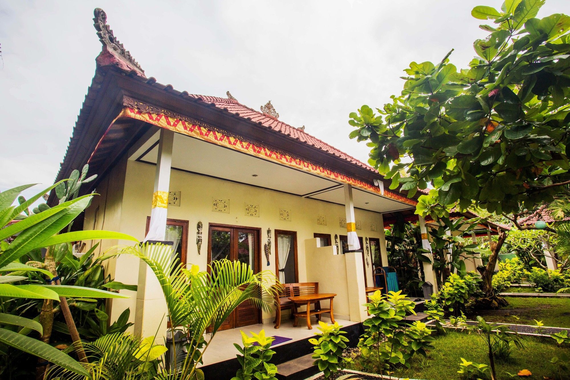 ทาออส เฮาส์ เลมบางัน Hotel นูซาเลมโบงัน ภายนอก รูปภาพ